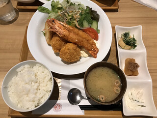 博多駅周辺 子連れでランチが楽しめるおしゃれなお店19選 食べログまとめ 博多駅周辺 子連れでランチが楽しめるおしゃれなお店19選 食べログまとめ