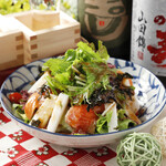 ● Seafood salad with rock seaweed and yam