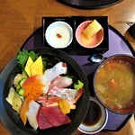 Kaifuutei Teradomari Nihonkai - 海鮮丼