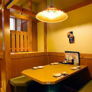 個室2名様×12
      プライベートな空間でゆったりとお食事をお楽しみ頂けます