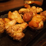 炭火焼鳥 杉の屋 - 薩摩地鶏 炙り焼
