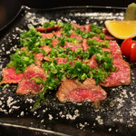 鮨造り 欲望割烹 むっく KACSH - A5ランク 和牛藁燻し塩叩き