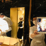 初音鮨 - 大トロ藁焼き＆炙り中継