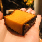 初音鮨 - シマエビの風味漂わせ、甘いカステラのよう！