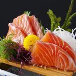 raw salmon sashimi