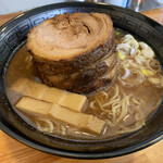 ボニート・ボニート - 正油あらびき豚煮ラーメン 