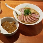 麺屋 六感堂 - ミニチキンカレー＋山椒鴨ラーメン（醤油）＋合鴨山椒焼増し