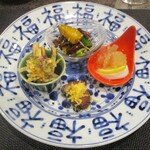 小菜一碟 - 豆鼓叉焼 チェダーチーズ、白魚 葱ソース、クラゲと蕪 レモン甘酢漬け、インカの目覚め 香味炒め。　　　　　2020.03.07