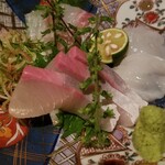 恵比寿 吉乃坐 - 天然お造り 盛合せ(2400円)