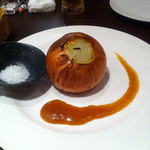 taku - 玉ねぎの丸焼き