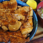 つべつ西洋軒 - ロース豚丼。