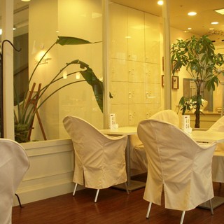 サロン・ド・テ ペシェ・ミニョン_2