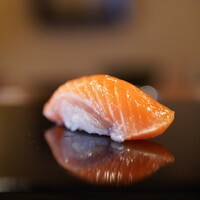 登喜和鮨 新発田本店 - 桜鱒