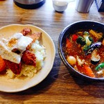 アジアンスープカリー べす - 2020/3  フィッシフライ＆焼チーズカリーダブル5.5番、揚げブロッコリートッピング