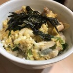 がばちょ - 親子丼・味噌汁付（530円）