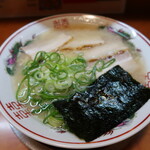 一休軒 - ラーメン：700円