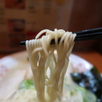 一休軒 - 麺リフト