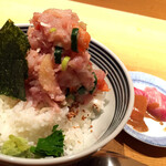 日本橋海鮮丼 つじ半 - 