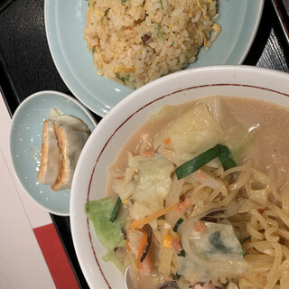 安くて美味い町の中華屋さん By Hideomi 寿楽 新宿御苑前 中華料理 食べログ 安くて美味い町の中華屋さん By Hideomi 寿楽 新宿御苑前 中華料理 食べログ