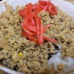 吾妻家 - 山盛りなそぼろ丼