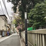 ビアハウス　ケン - 神社の脇にあるケン