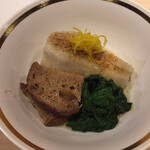 味ひろ - [焚合せ]
      海老芋、利休麩、菊菜