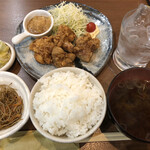 家庭料理居酒屋 よってって - ♪鳥の唐揚げおろしソース定食￥500