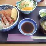 りょう雅 - 海鮮丼　１３３０円