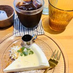 オフトコカフェ - チーズケーキ＆アイスコーヒー