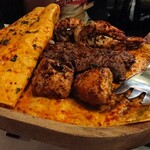 TURKUAZ - 料理写真:1910_TURKUAZ_2Sultan Grill Platter@480,000Rp(肉盛合せ)_肉も結構種類があって美味しそう。ラム、牛と色々楽しめます