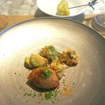 La Brianza - しらすと菜花、そら豆、コシアブラのフリテッレシブレットとカラスミ。サクッふわっ揚げ加減ジャスト！しらすと菜花もおいしいし、山菜の女王とも言われるコシアブラチーズ風味春の香り。山菜好き☆ 2本あって幸せ