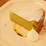 ハナツムリ - 【2020.03】抹茶とホワイトチョコのチーズケーキ(450円)