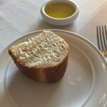 Wattle Tokyo - パンとオリーヴオイル