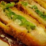 孫吉 - ほうれん草とチーズそしてポークをフライ