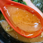 ラーメン 杉田家 - スープ