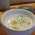 マメナカネ惣菜店 - 里芋のポタージュ