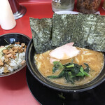 家系ラーメン 王道家 - 