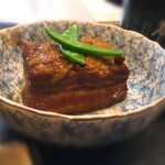 Sobadokoro Omata - 蕎麦屋の角煮