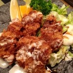 まぐろ丼　加一 - 自慢のまぐろカツセット（ご飯・汁・煮物・漬物付き）：892円