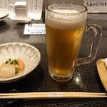 のどぐろ料理と北陸の地酒 せん - ドリンク写真:生ビール&付きだし