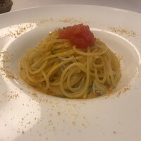 イタリア料理 Trattoria Mezzanino - 釜揚げシラスと青唐辛子の入ったスパゲティー、カラスミ風味