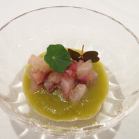 Grand rocher - 瞬間燻製鰤　白菜ピューレ