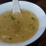 ラーメンKiRiちゃん - セットのスープ