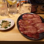 焼肉ホルモン しんみょう精肉店 - 