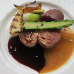 無彩庵　池田 - 和牛ホホ肉の赤ワイン煮　人参とオレンジのピューレ添え