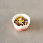 カレー&スパイス ハナコ - ※ひよこ豆と赤いんげん豆 
 2種豆のスパイスピクルス¥100-