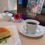 わたせせいぞうギャラリー 武庫之荘 with ダ・ヴィンチ - テーブルにも小品が