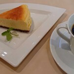 わたせせいぞうギャラリー 武庫之荘 with ダ・ヴィンチ - チーズケーキセット