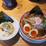 ラー麺ずんどう屋 - 