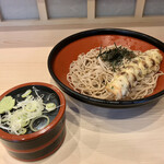 そばの神田 東一屋 - ザルソバビンボー！　
      ざるそば＋ちくわ天！　